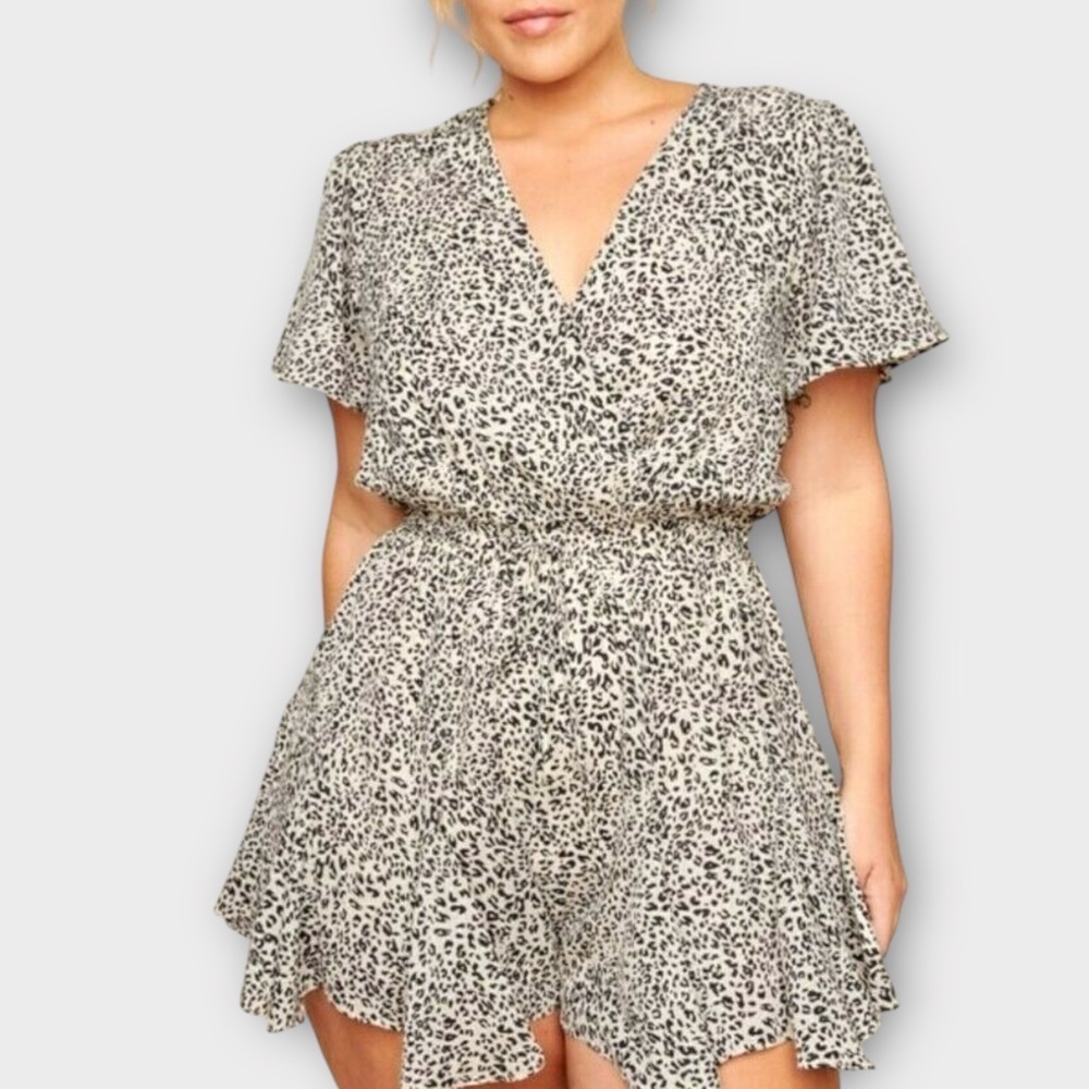 Sugar Lips Leopard Print Drawstring Flowy Romper … - image 1